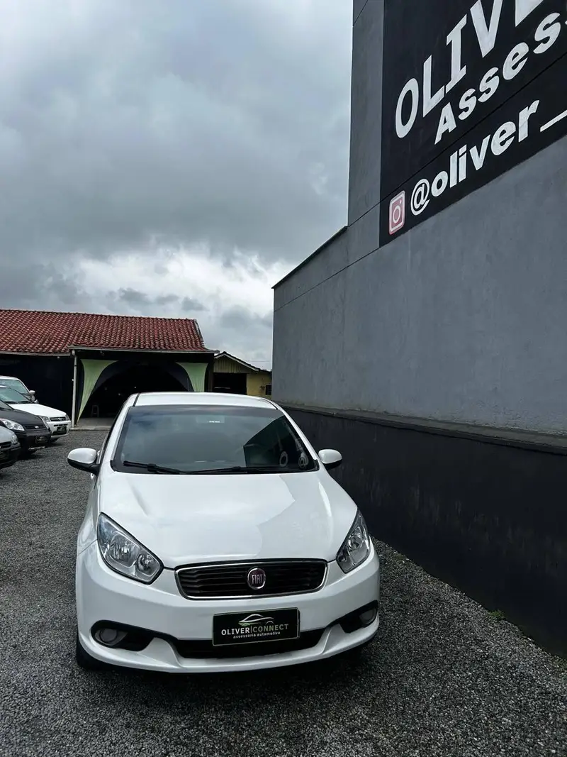 Fiat Grand Siena Attractive 1.0 (Flex)