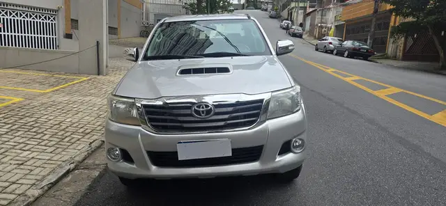 Carro Toyota Hilux Cabine Dupla 2014 Hilux 3.0 TDI 4x4 CD SRV (Aut)