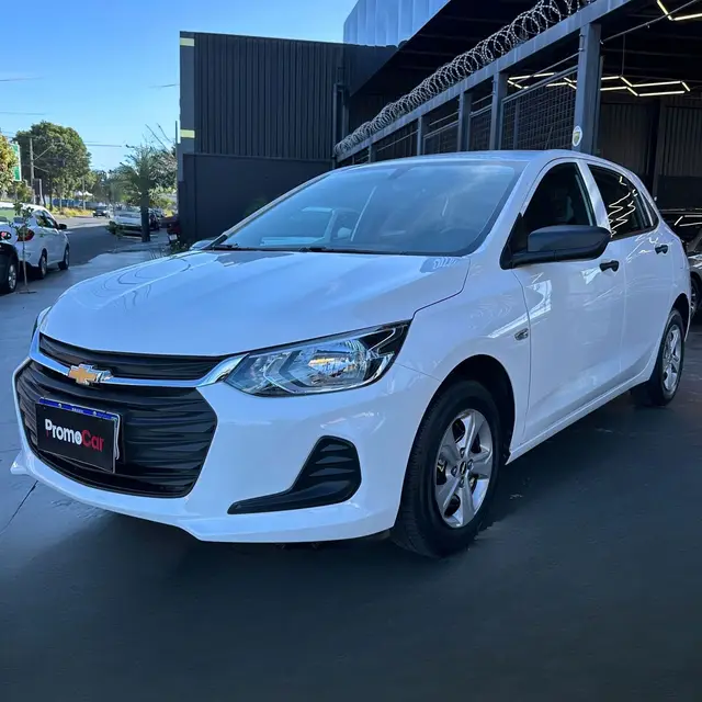 Carro Chevrolet Onix 2023 1.0