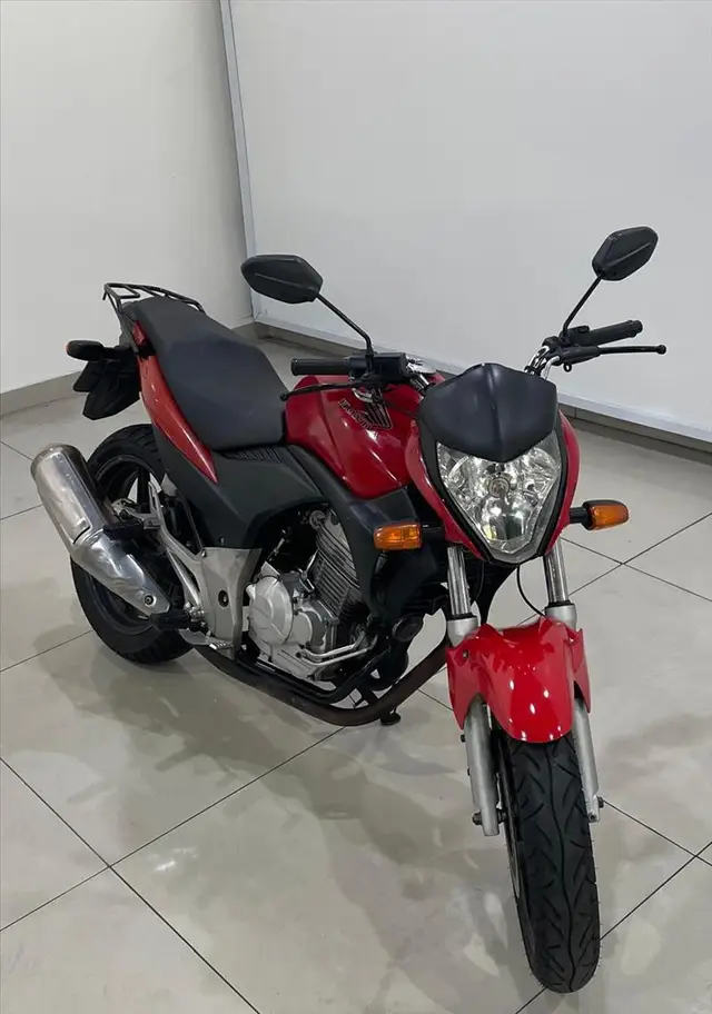 Carro Honda CB 300R 2012 Edição Especial