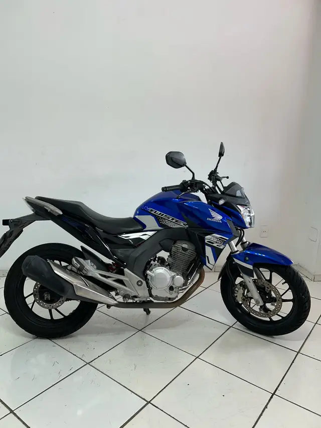 Moto Honda CB 250F Twister 2021 (CBS)