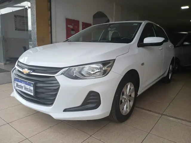Carro Chevrolet Onix 2023 LT 1.0