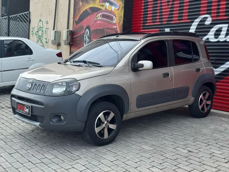 Fiat Uno Vivace 1.0 8V (Flex) 4p