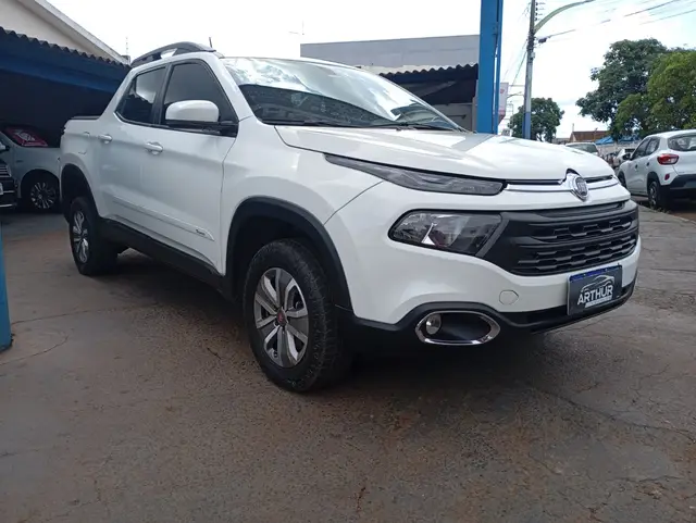 Carro Fiat Toro 2017 Freedom 1.8 AT6 4x2 (Flex)