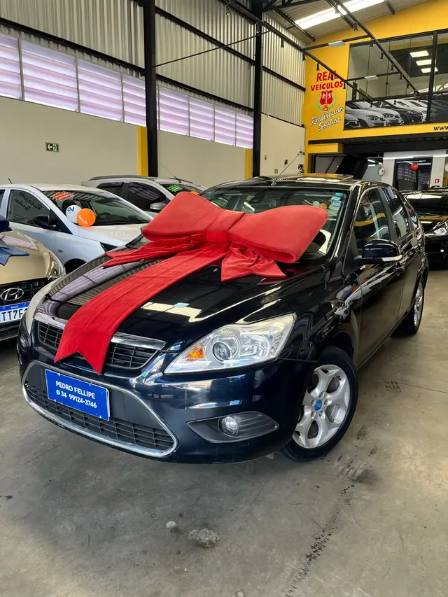Carro Ford Focus Hatch 2012 Titanium 2.0 16V (Aut)