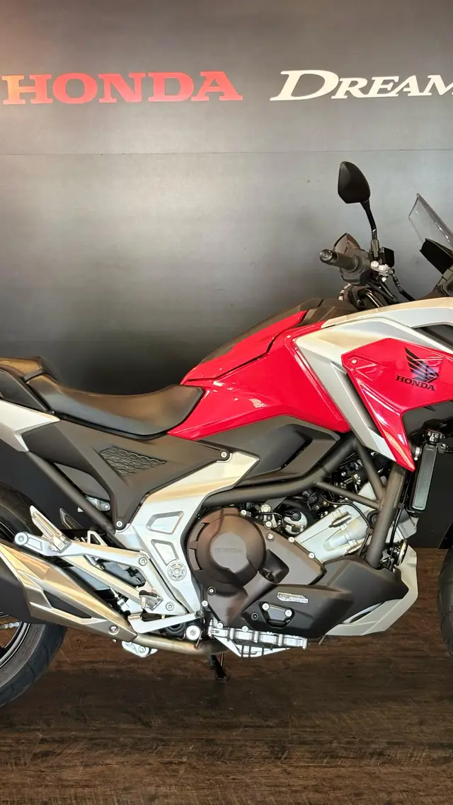 Carro Honda NC 750X 2024 DCT