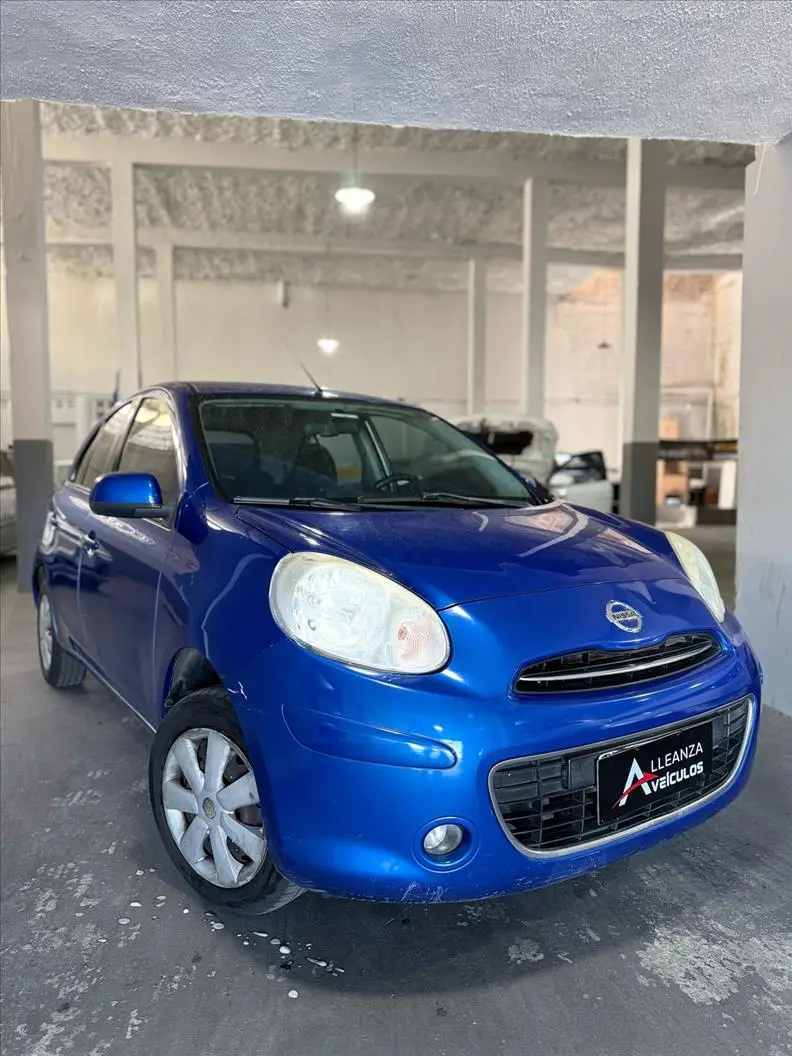 Nissan March 1.6 16V S (Flex)