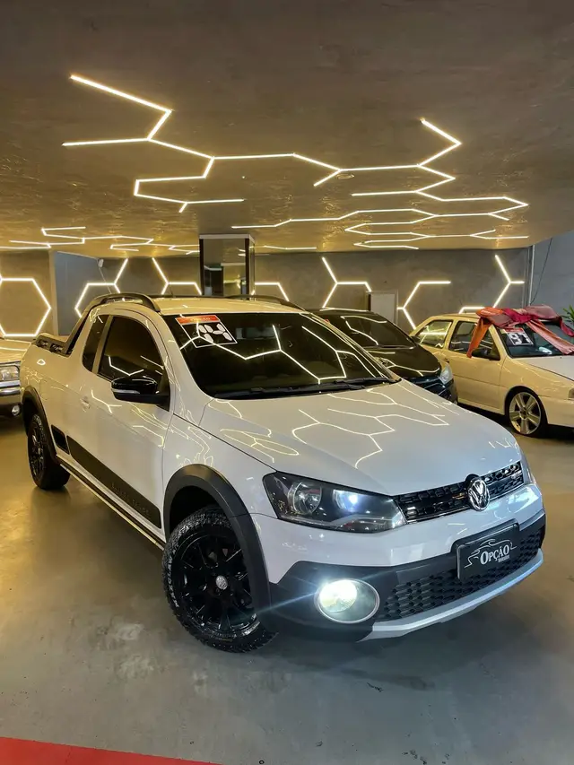 Carro Volkswagen Saveiro 2014 Cross 1.6 (Flex) (cab. estendida)