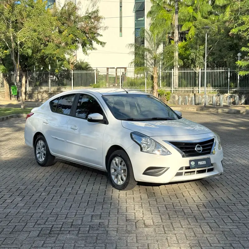 Nissan 1.6 16V SV FlexStart CVT (Flex)