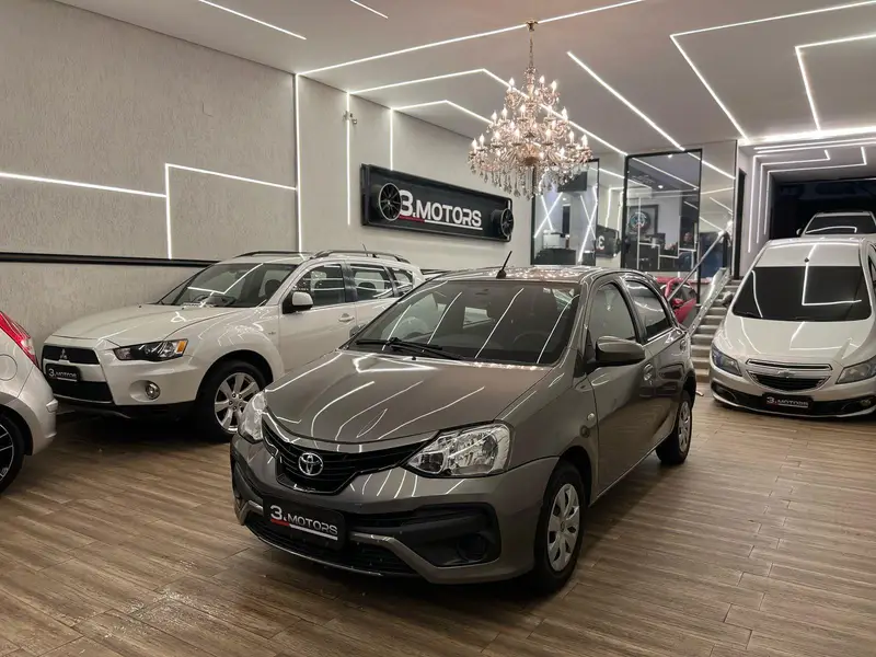 Toyota Etios Sedan XS 1.5 (Aut) (Flex)