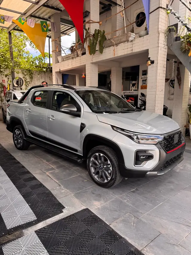 Carro Fiat Strada 2025 Ultra 1.0 Turbo