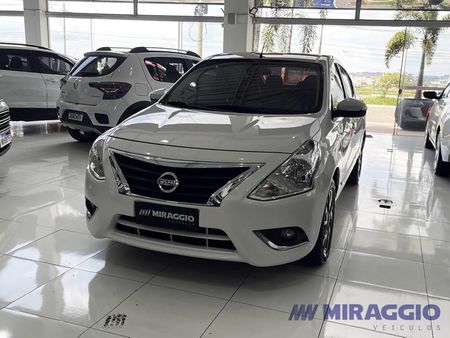 Versa 1.6 16V Unique CVT (Flex)