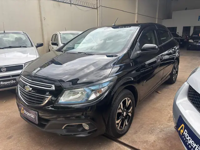 Carro Chevrolet Onix 2014 HATCH LTZ 1.4 8V FlexPower 5p Mec.