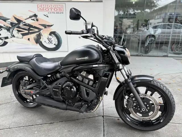 Carro Kawasaki Vulcan 2022 S 650