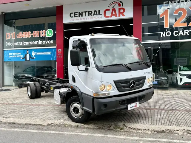 Carro Mercedes-Benz Accelo 2018 815/44