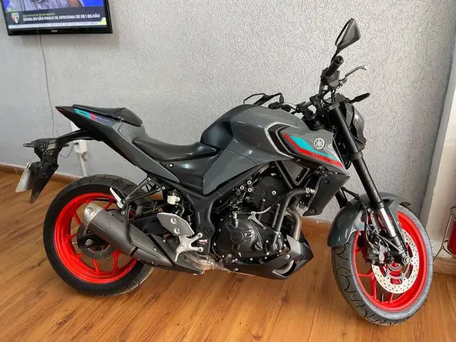 Carro Yamaha MT-03 2023 ABS