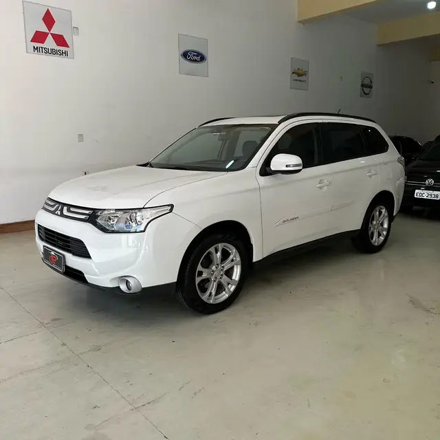 Carro Mitsubishi Outlander 2015 2.0 16V CVT