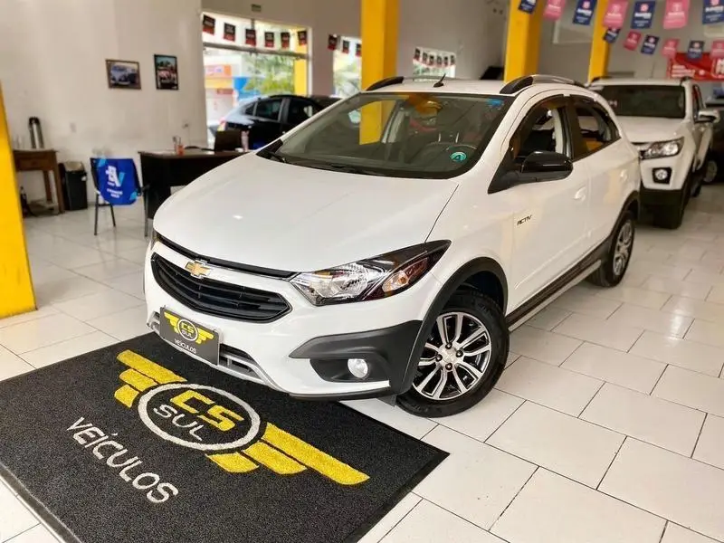 Chevrolet Onix 1.4 Activ SPE/4