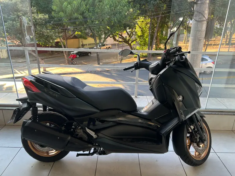 Yamaha XMax ABS