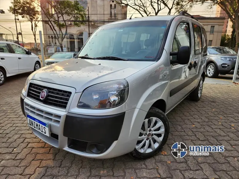 Fiat Doblò Essence 1.8 16V (Flex)