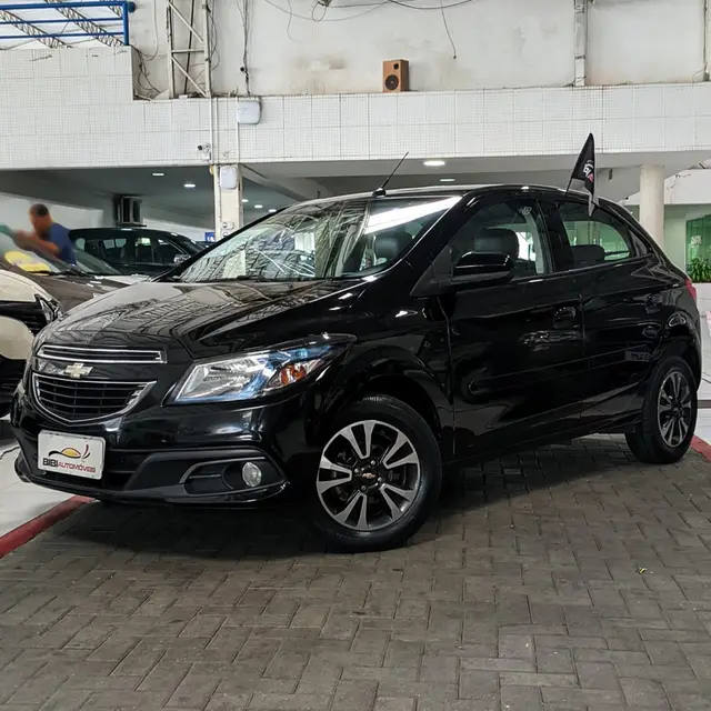 Carro Chevrolet Onix 2015 1.4 LTZ SPE/4