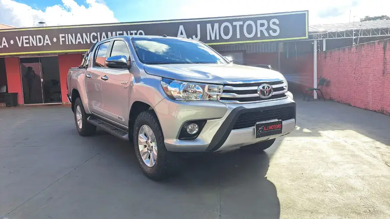 Toyota Hilux 2.7 SRV CD 4x4 (Flex) (Aut)