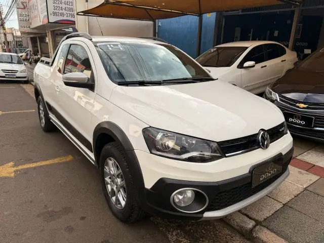 Carro Volkswagen Saveiro 2014 Cross 1.6 (Flex) (cab. estendida)