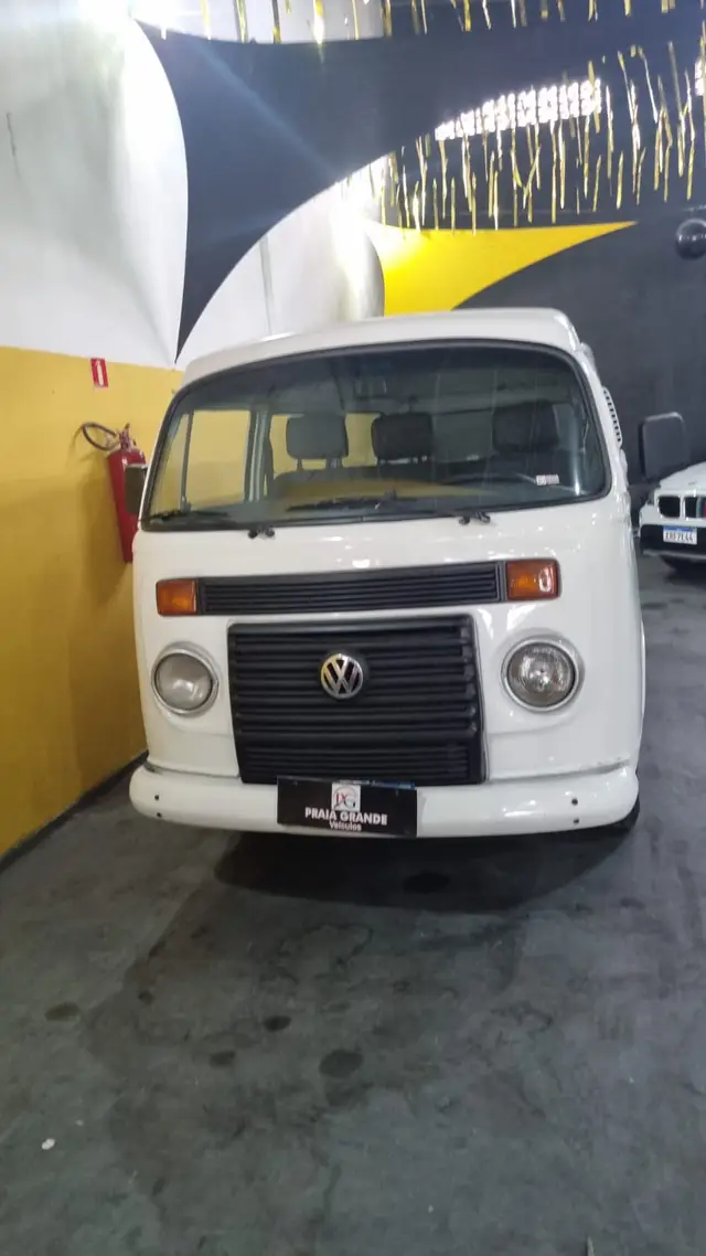 Carro Volkswagen Kombi Furgão 2014 Kombi Furgao 1.4 (Flex)