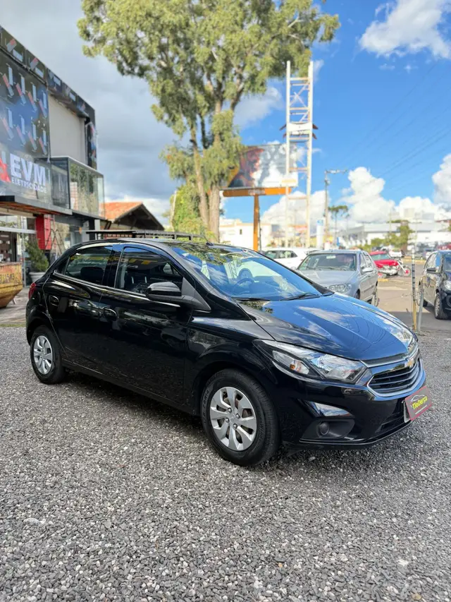Carro Chevrolet Onix 2018 1.0 LT SPE/4