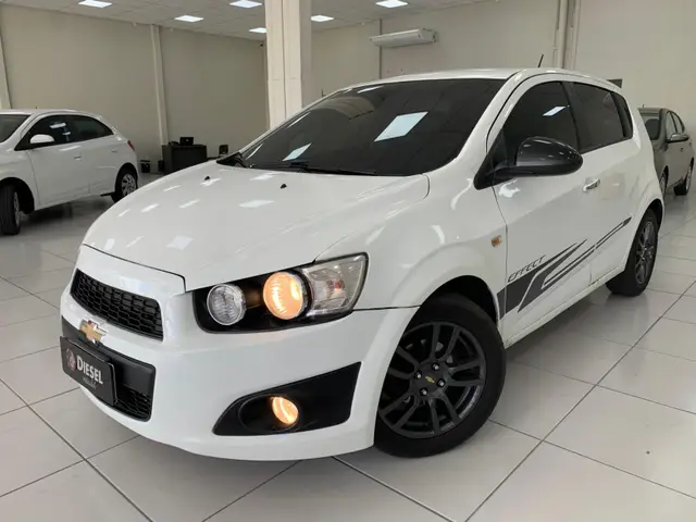 Carro Chevrolet Sonic 2014 Hatch Effect 1.6 (Aut)
