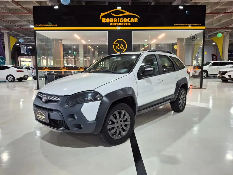 Fiat Adventure 1.8 E.torQ (Flex)