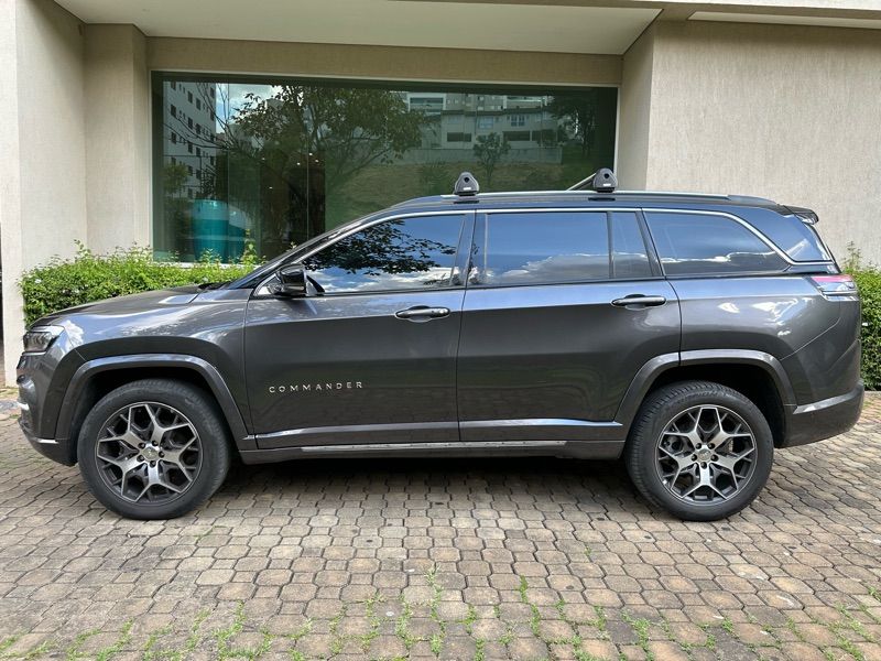Jeep Commander
