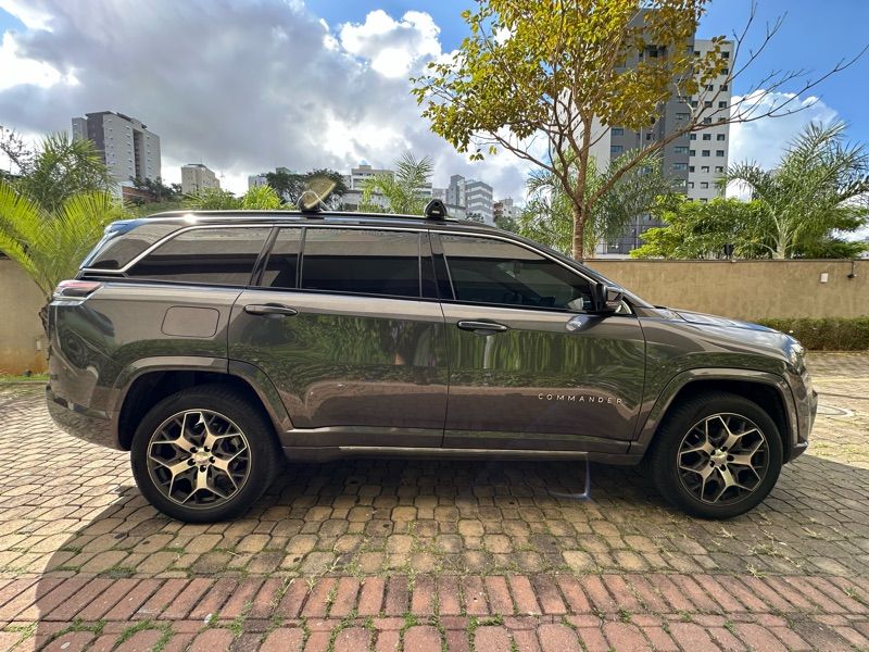 Jeep Commander