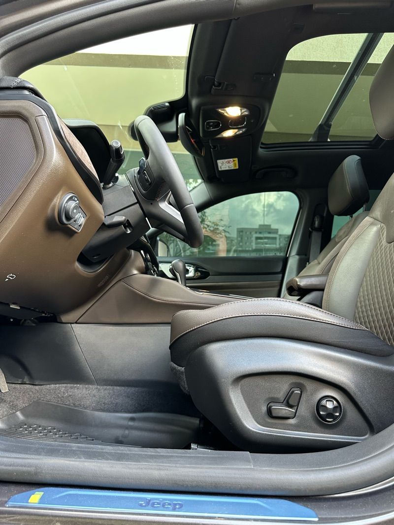 Jeep Commander