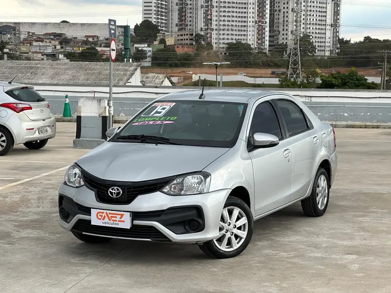 Toyota Etios X Plus 1.5 (Flex)
