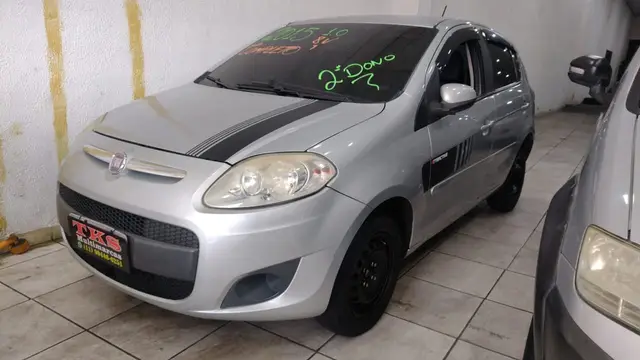 Carro Fiat Palio 2015 Attractive 1.0 Evo (Flex)