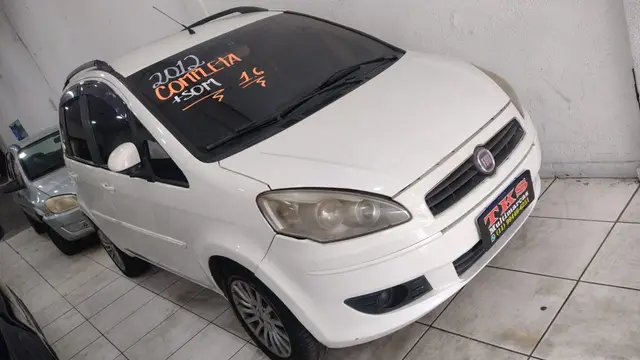 Carro Fiat Idea 2012 Essence 1.6 16V E.TorQ (Flex)
