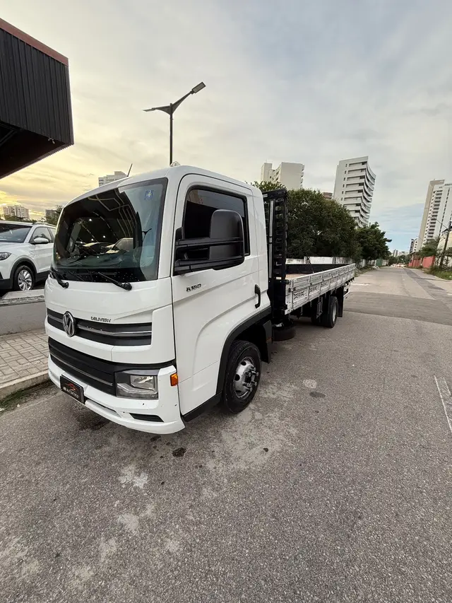Carro Volkswagen 6.160 2022 Delivery 4x2