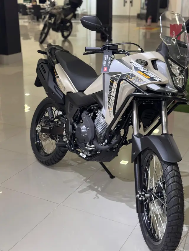 Carro Honda XRE Sahara 300 2025 Adventure