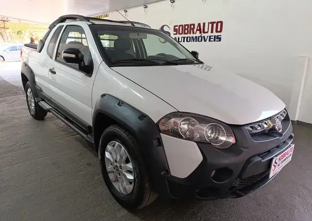 Carro Fiat Strada 2015 Adventure 1.8 16V (Flex) (Cabine Estendida)