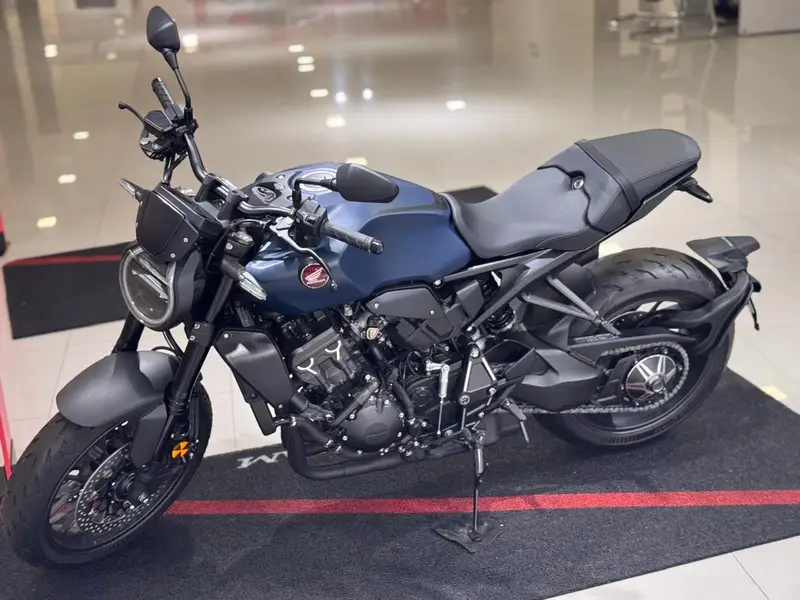 Honda CB 1000R Black Edition