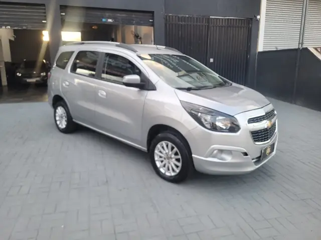 Carro Chevrolet Spin 2015 LT 5S 1.8 (Aut) (Flex)