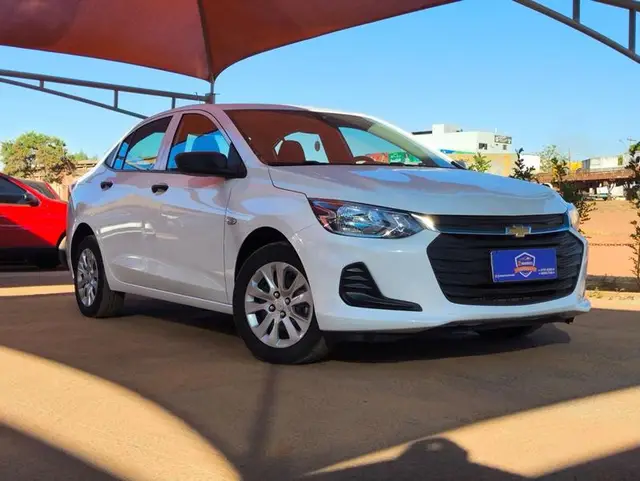 Carro Chevrolet Onix Plus 2022 1.0 LT (Flex)