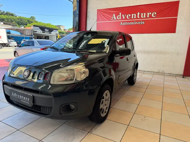 Carro Fiat Uno 2012 Vivace Celeb. 1.0 8V (Flex) 4p