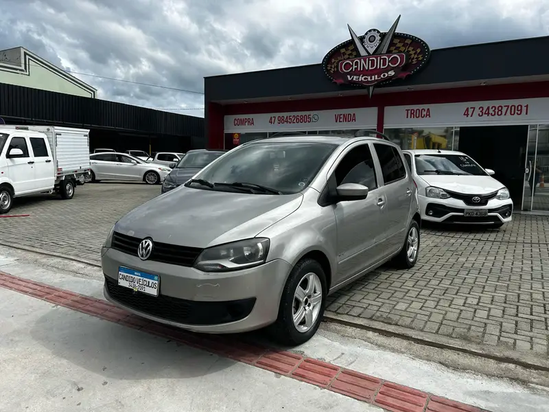 Volkswagen Fox 1.0 8V (Flex) 4p