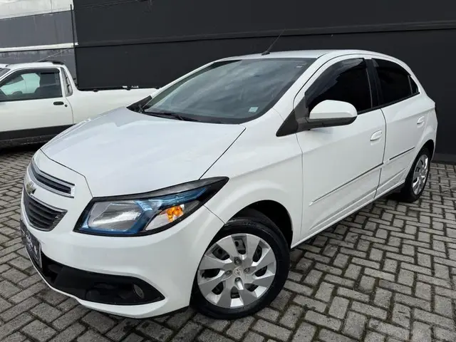 Carro Chevrolet Onix 2015 1.4 LT SPE/4