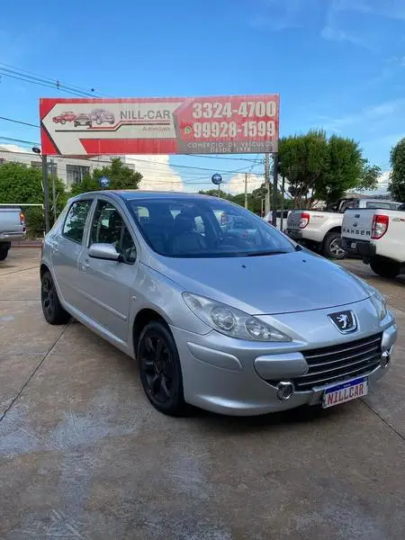 Peugeot 307 Hatch. Griffe 2.0 16V (aut)