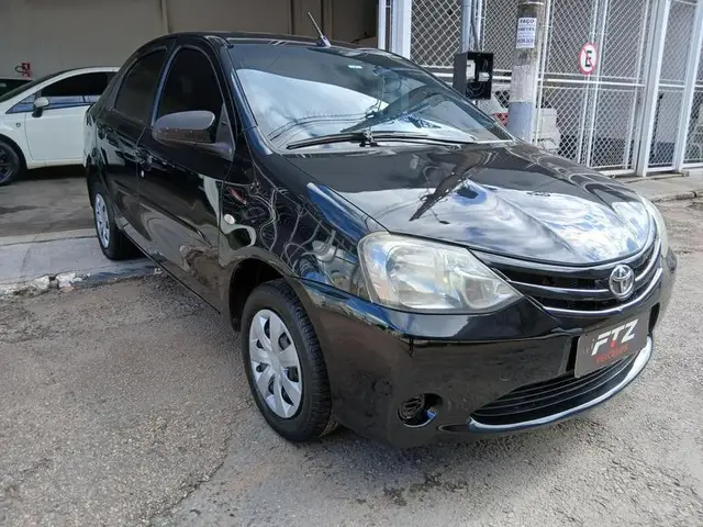 Carro Toyota Etios 2017 XS 1.5 (Aut) (Flex)