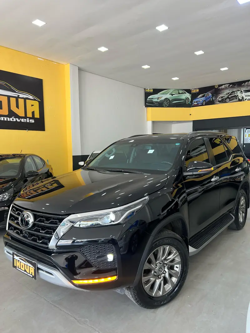 Toyota SW4 SRX 2.8 Turbodiesel 4x4 (Aut.) (7 Lugares)