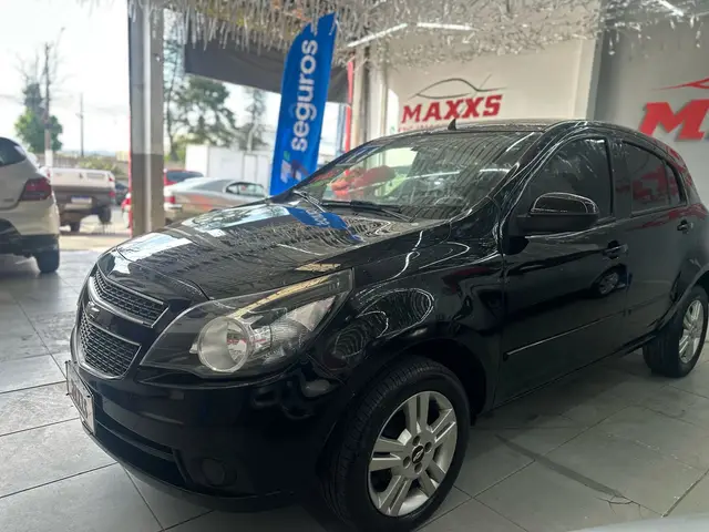 Carro Chevrolet Agile 2011 LT 1.4 8V (Flex)